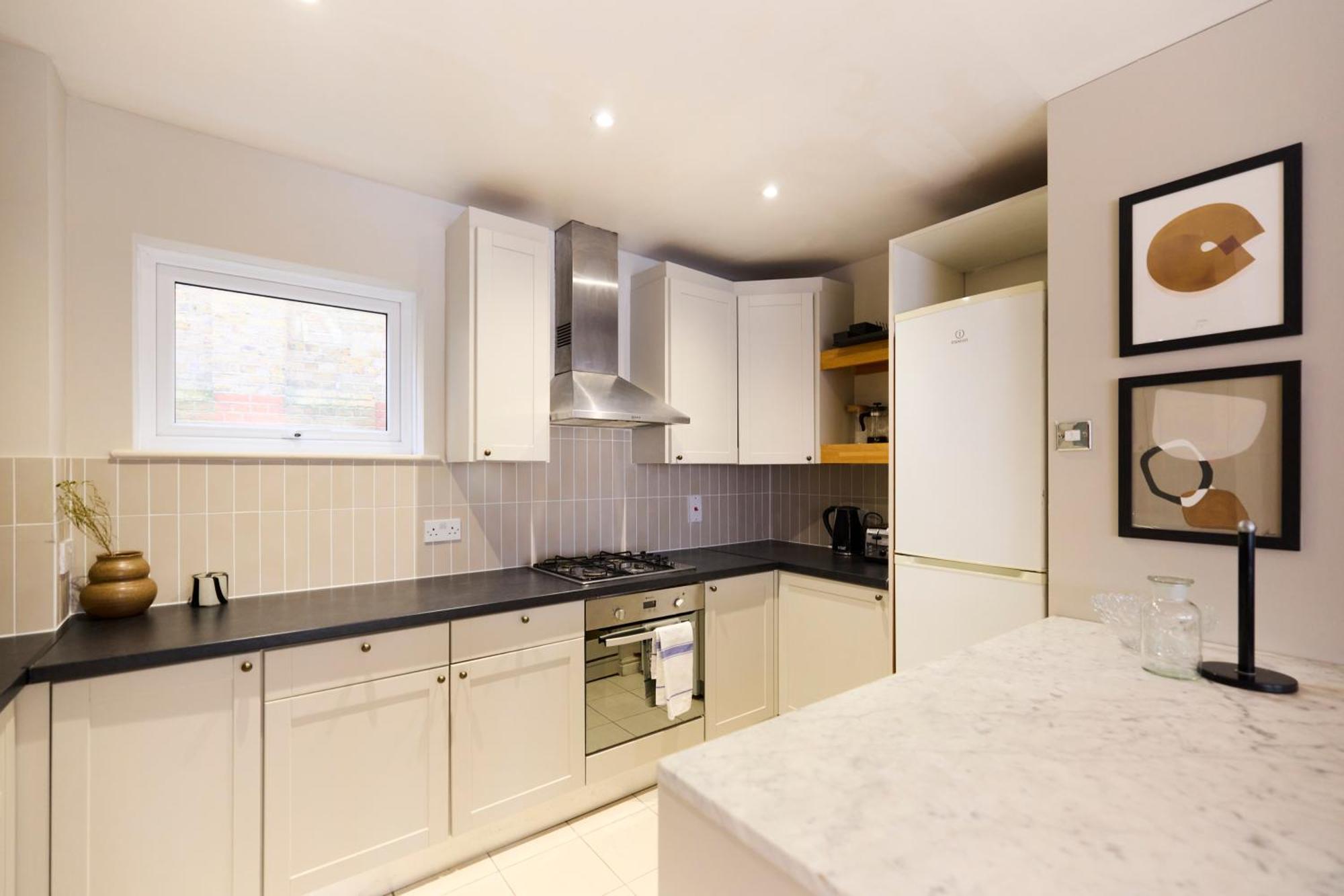 Appartamento The Wray Crescent Hideout - Stylish 4bdr With Parking Londra